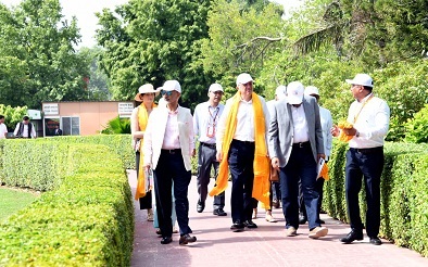 G-20 विदेशी मेहमानों ने किया सारनाथ का दौरा