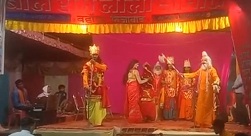 रामलीला में धनुष यज्ञ और सीता स्वयंवर का मंचन
